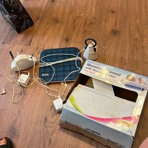 Angel Care Baby Monitor System Motion & Sound AC201 W